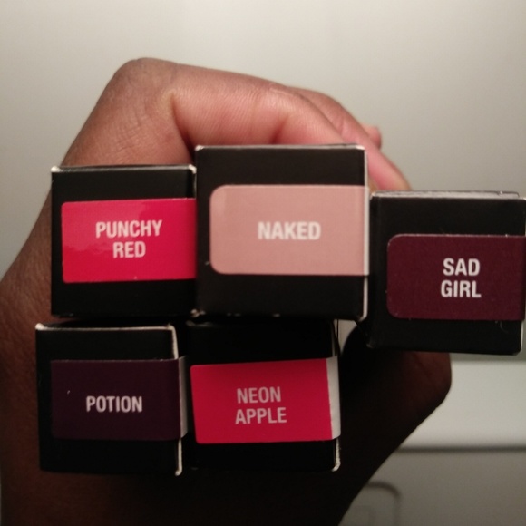 Makeup bundle! - Picture 2 of 4